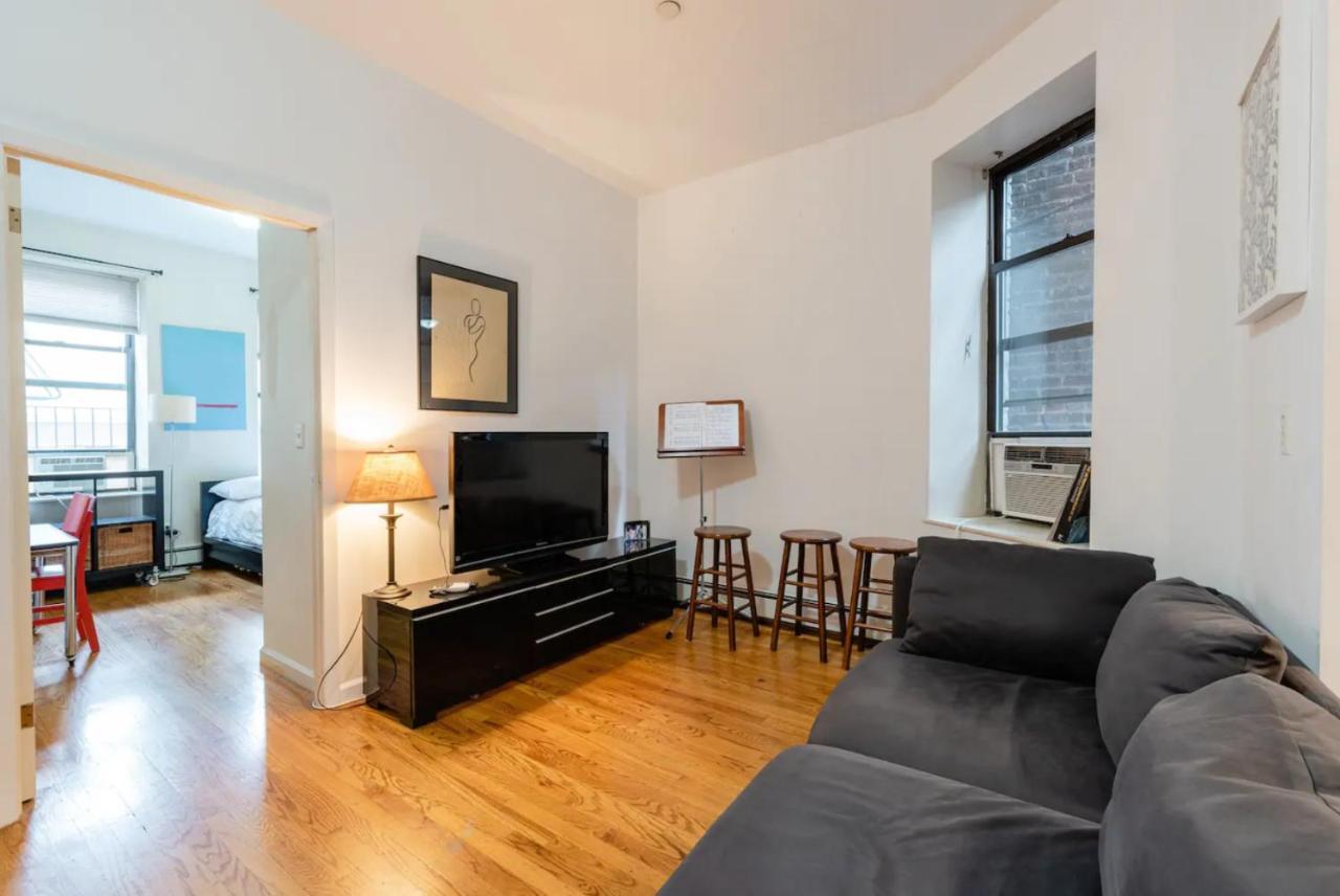 2 Bedroom Lower East Side Appartement